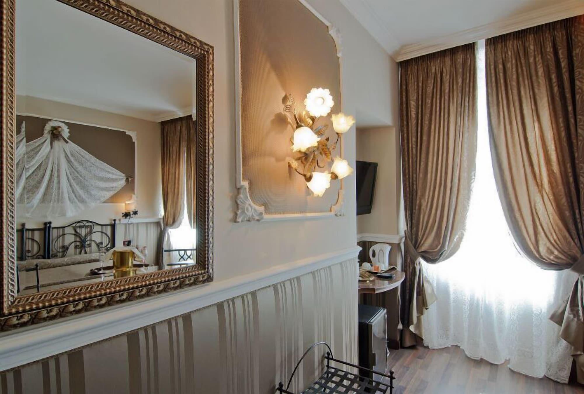 Residenza Antica 4*
